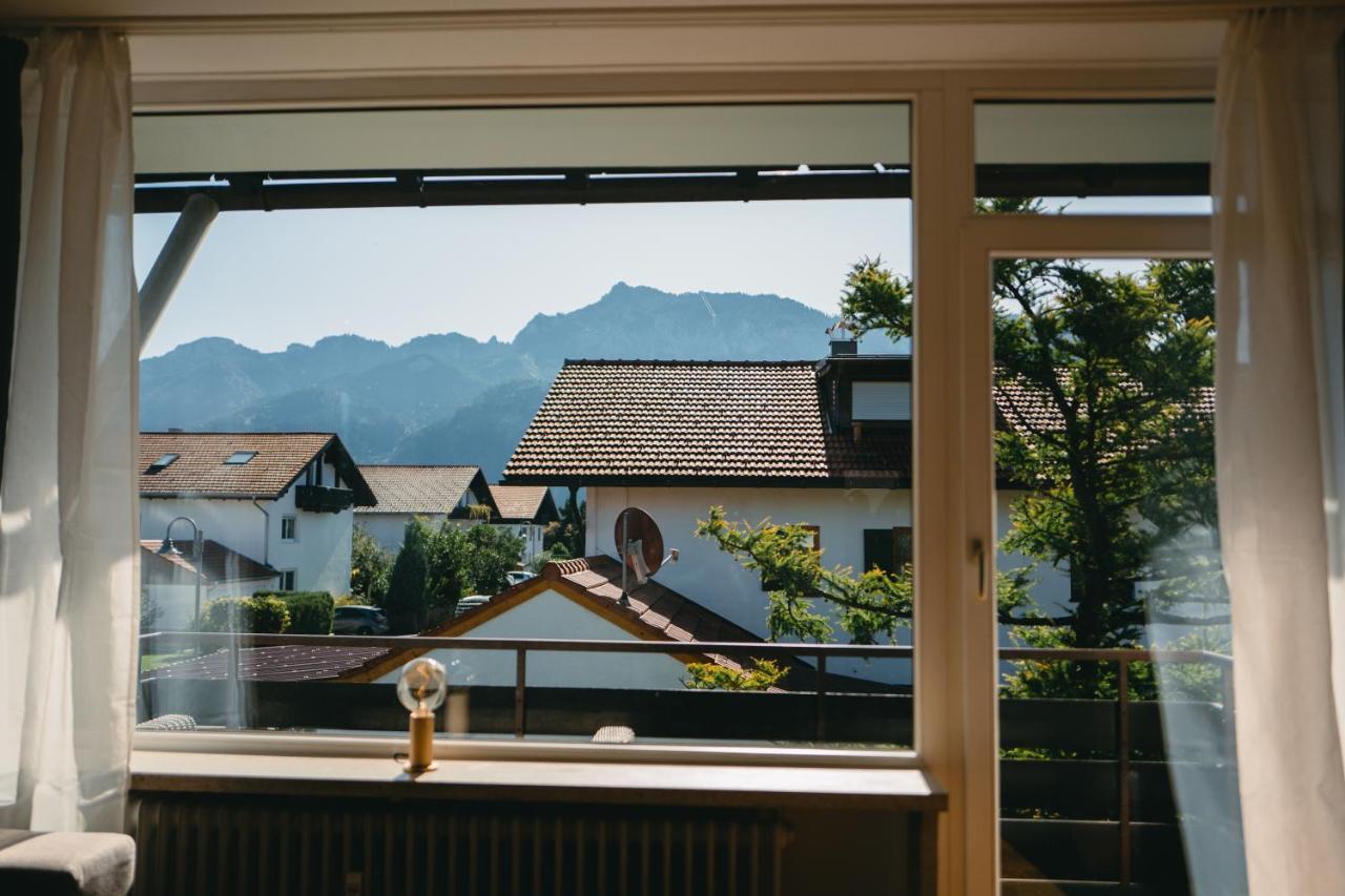 Ludwigslust - Ferienappartement Mit Bergblick Schwangau Zewnętrze zdjęcie
